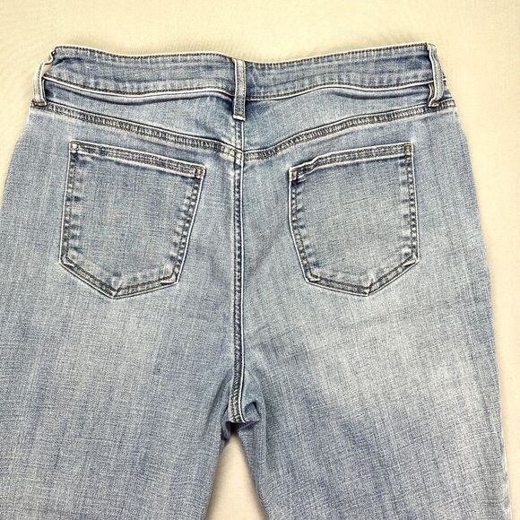 Chico’s Light Wash Blue So Slimming Girlfriend Slim Leg Crop Jeans Size 30"‎ - Picture 11 of 13